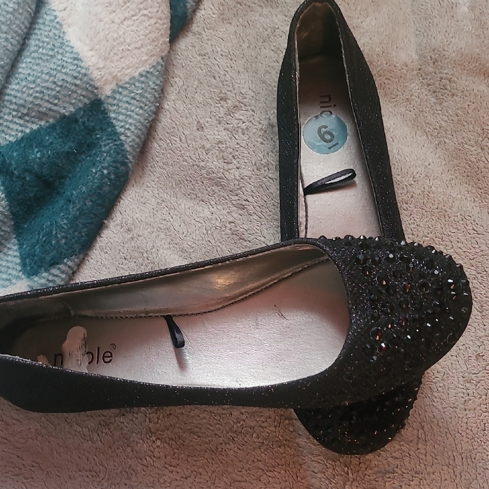 Nicole Black Embellished Flats - Picture 2 of 6